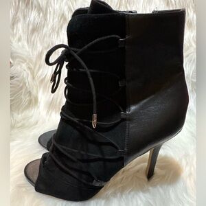 Sam Edelman Black Lace Up Boots Sleek Design